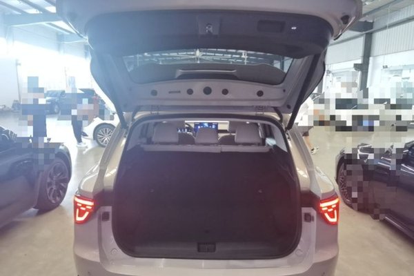 MG ES5 2025, 29000 км, за 13005 USD - фото 26