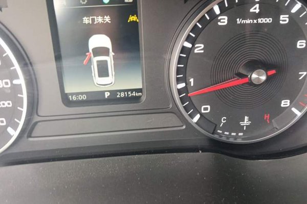MG ZS 2020, 28100 км, за 7328 USD - фото 9