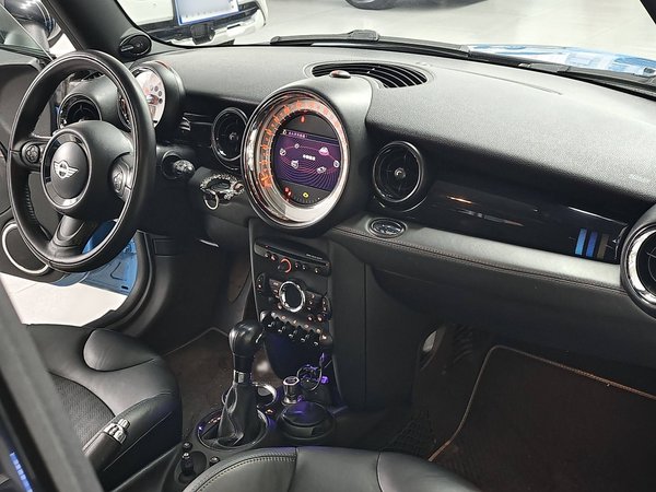 Mini Cooper 2012, 88900 км, за 8653 USD - фото 11