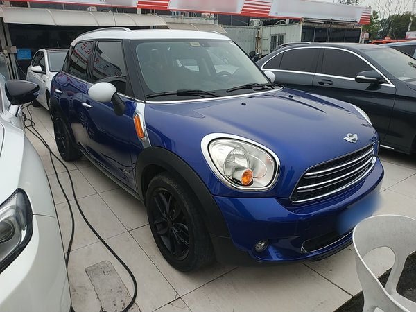 Mini Mini Cooper 2014, 113000 км, за 9266 USD