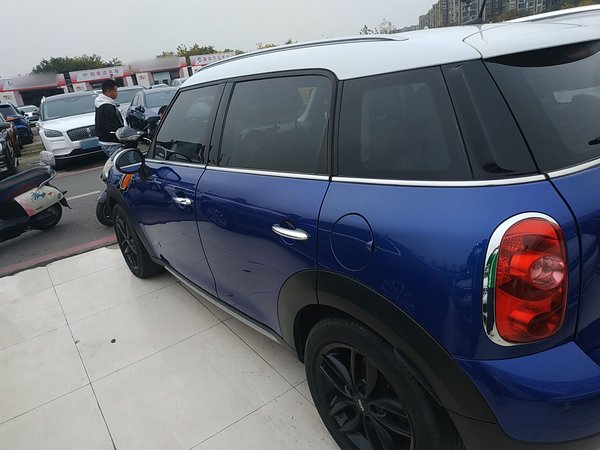 Mini Mini Cooper 2014, 113000 км, за 9266 USD