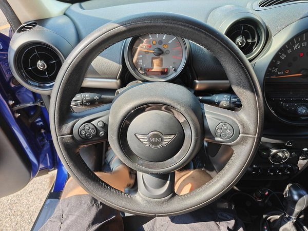 Mini Cooper Countryman Fun 2014, 145800 км, за 8568 USD - фото 18