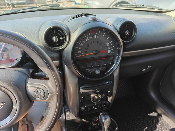 Mini Cooper Countryman Fun 2014, 145800 км, за 8568 USD - фото 20