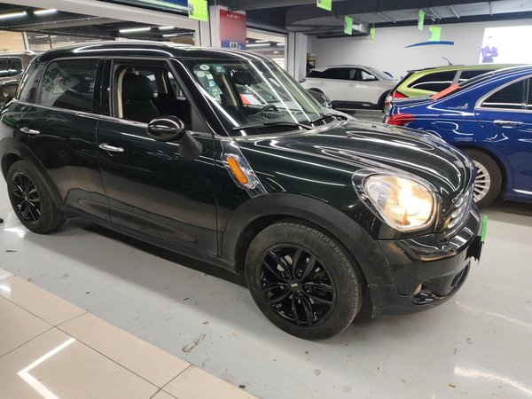 Mini Mini Cooper 2014, 104600 км, за 9121 USD