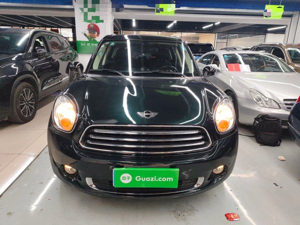 Mini Mini Cooper 2014, 104600 км, за 9121 USD