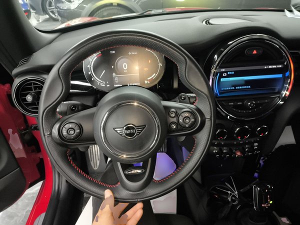 MINI MINI 2021, 70900 км, за 26764 USD - фото 14