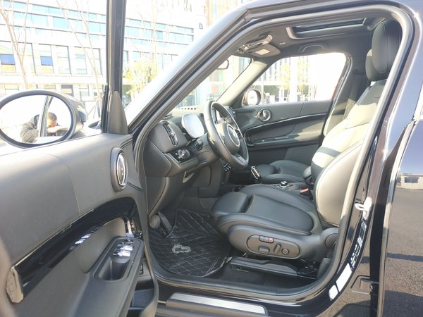 Mini Cooper Countryman 2022, 31900 км, за 23278 USD - фото 24