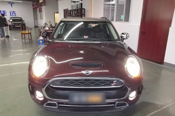 MINI Clubman 2016, 114300 км, за 13242 USD