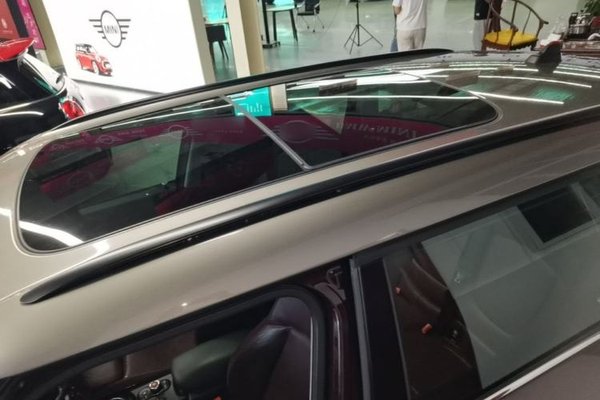 MINI Clubman 2016, 114300 км, за 13242 USD - фото 11