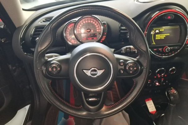 MINI Clubman 2016, 114300 км, за 13242 USD - фото 14