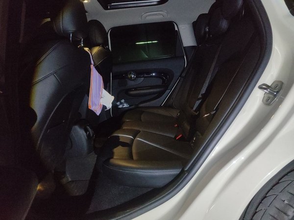 MINI Clubman 2019, 90200 км, за 14045 USD