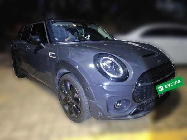 MINI Clubman 2021, 34100 км, за 26123 USD