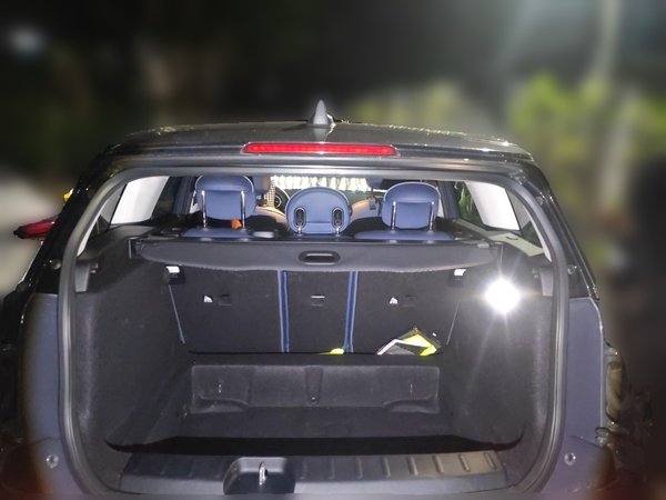 MINI Clubman 2021, 34100 км, за 26123 USD