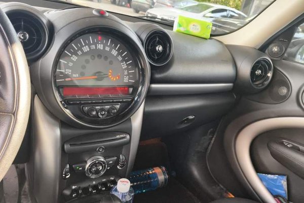 MINI Countryman 2016, 53900 км, за 10247 USD - фото 10