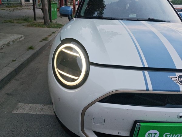 MINI Electric MINI COOPER 2024, 10700 км, за 22685 USD - фото 7