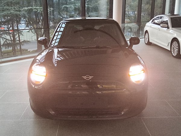 Electric MINI COOPER 2024 452km COOPER SE Racing Driver, 2024 года