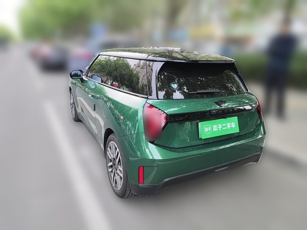 MINI Electric MINI COOPER 2025, 7900 км, за 23040 USD