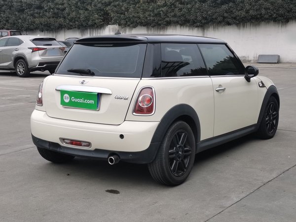 Mini Mini Cooper 2012, 147500 км, за 8286 USD - фото 9