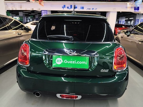 MINI MINI 2014, 138200 км, за 7564 USD