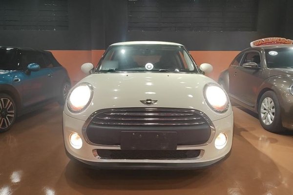 MINI MINI 2014, 62400 км, за 9691 USD