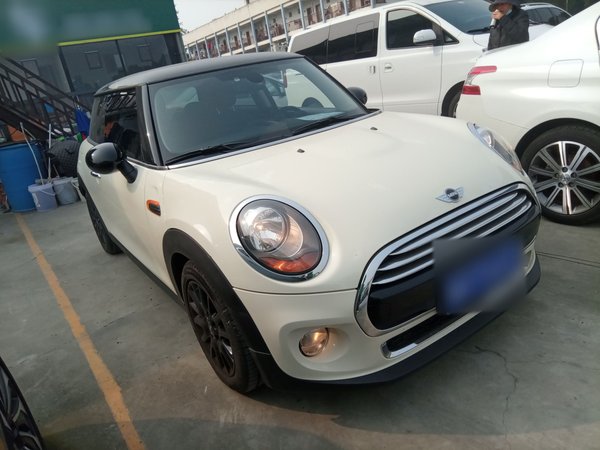 Mini Cooper Fun 2014, 123200 км, за 11589 USD