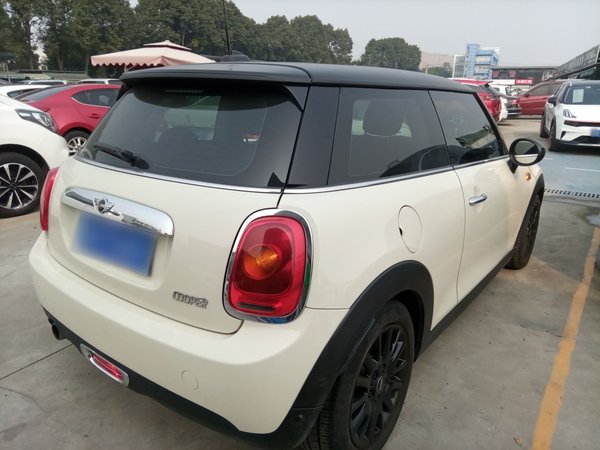 Mini Cooper Fun 2014, 123200 км, за 11589 USD - фото 7