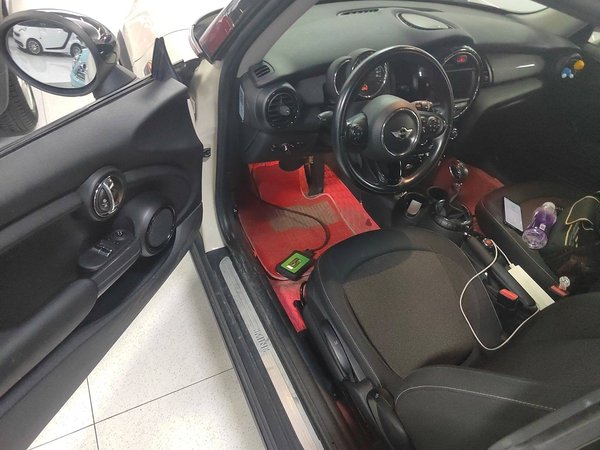 Mini Cooper 2014, 151800 км, за 8457 USD - фото 2
