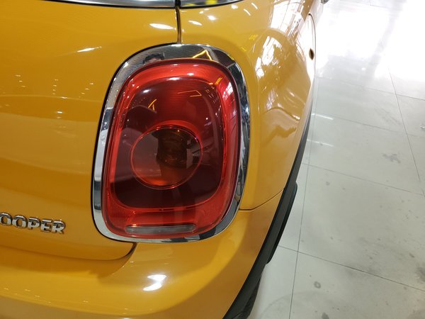 Mini Cooper Fun 2014, 99300 км, за 8904 USD - фото 8