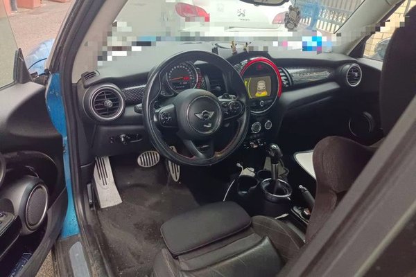 MINI MINI 2014, 122000 км, за 9486 USD - фото 9