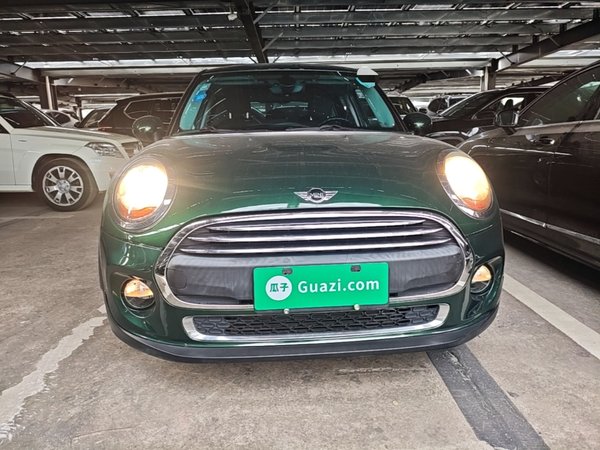 MINI MINI 2015, 119800 км, за 8064 USD