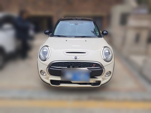 MINI MINI 2015, 47699 км, за 0 USD