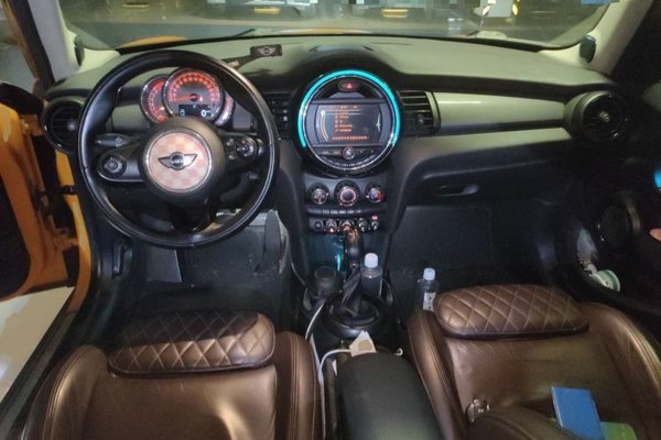 MINI MINI 2016, 102700 км, за 8871 USD