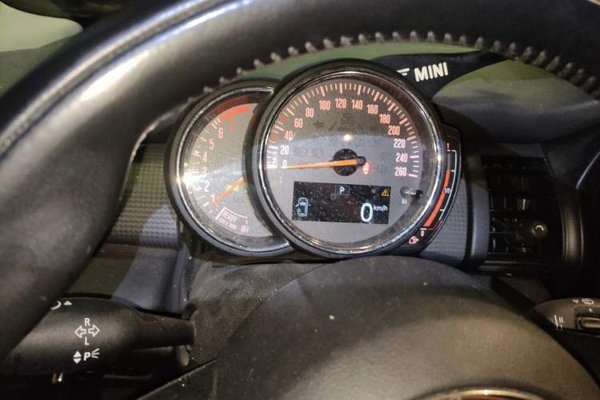 MINI MINI 2016, 102700 км, за 8871 USD