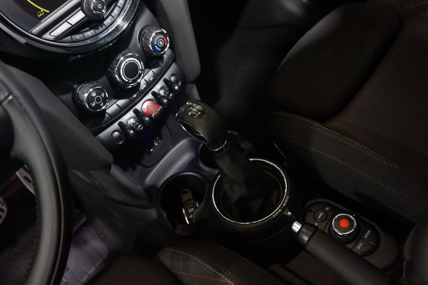 MINI MINI 2016, 33900 км, за 13894 USD - фото 10