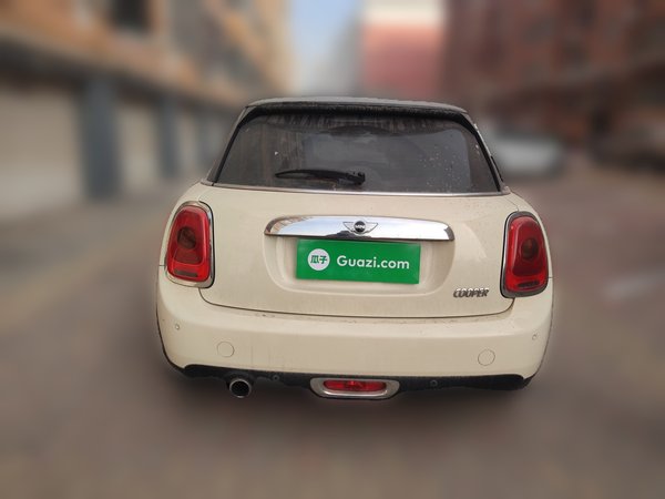 Mini Cooper 2016, 66700 км, за 13315 USD