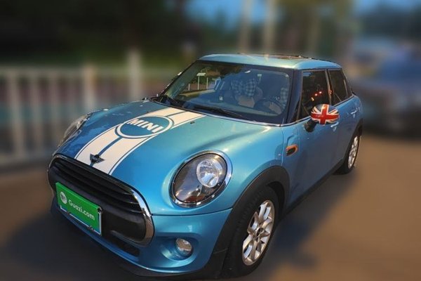 MINI MINI · 2018 год