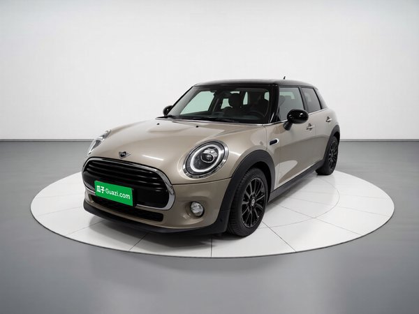 MINI MINI · 2018 год