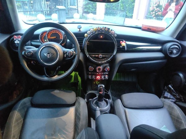 MINI MINI 2018, 49900 км, за 11757 USD