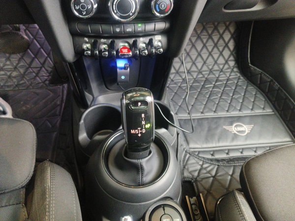MINI MINI 2018, 54400 км, за 12287 USD - фото 15