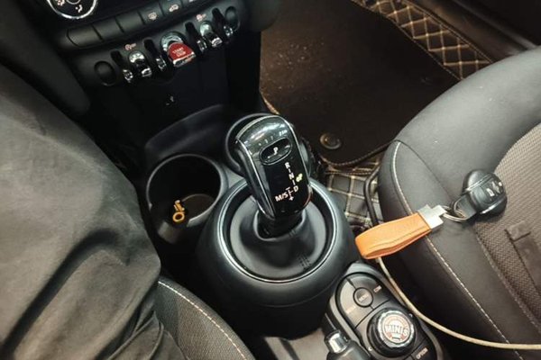 MINI MINI 2019, 92800 км, за 13028 USD - фото 22