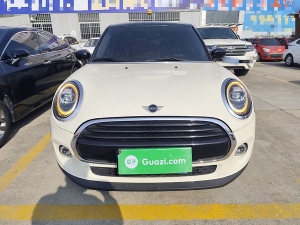 Mini Mini Cooper 2021, 24600 км, за 17480 USD