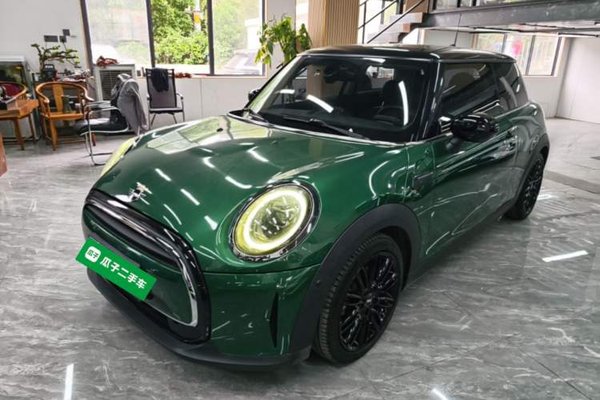 MINI MINI · 2022 год