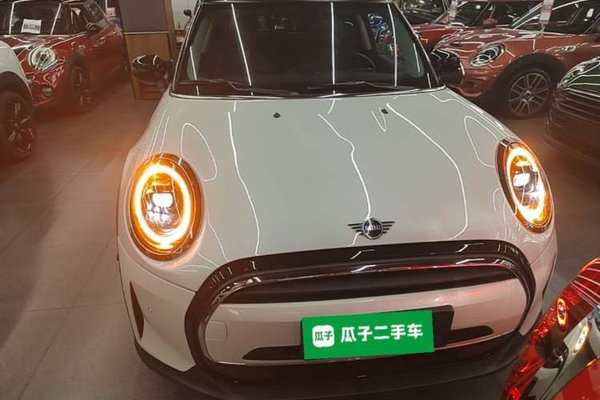 MINI MINI 2023, 16100 км, за 26355 USD