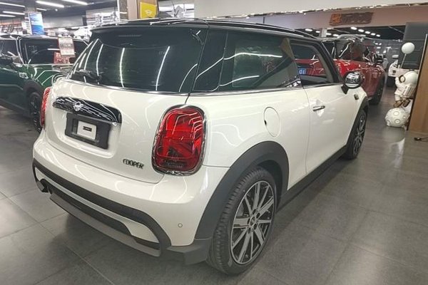 MINI MINI 2023, 16100 км, за 26355 USD - фото 6