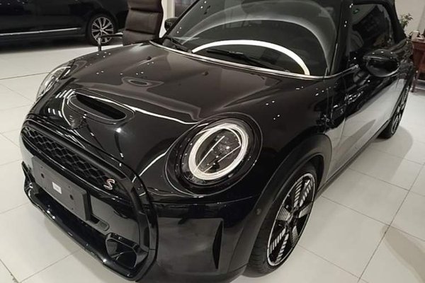 MINI MINI · 2023 год