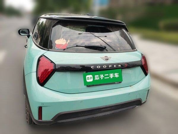 MINI MINI 2025, 5900 км, за 30989 USD