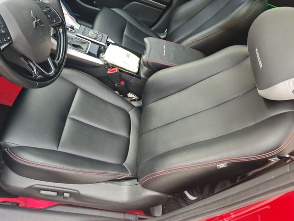 Mitsubishi Eclipse Cross 2019, 108800 км, за 7399 USD - фото 11