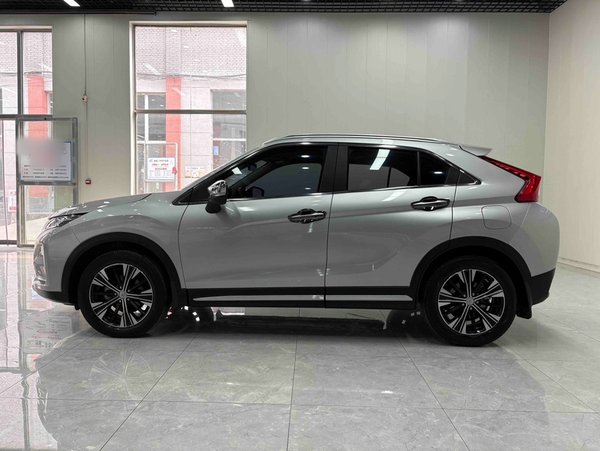 Mitsubishi Eclipse Cross 2019, 65500 км, за 12257 USD - фото 9