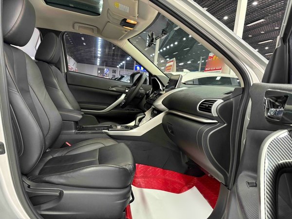 Mitsubishi Eclipse Cross 2019, 65500 км, за 12257 USD - фото 12