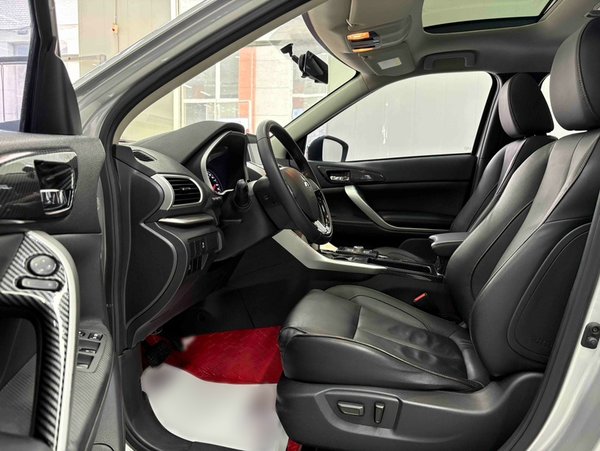 Mitsubishi Eclipse Cross 2019, 65500 км, за 12257 USD - фото 13